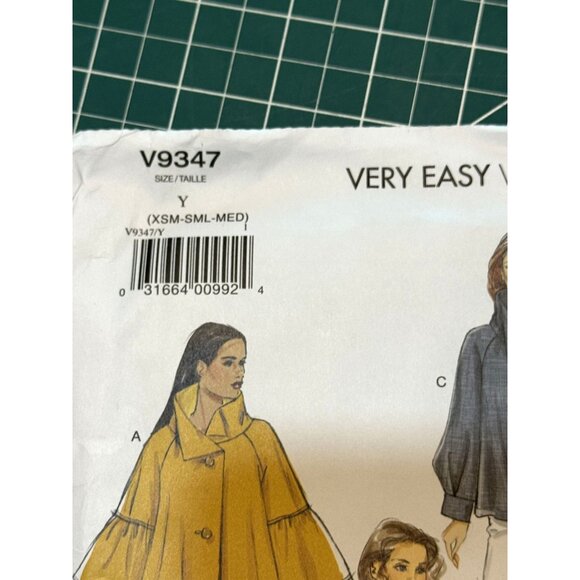 Vogue V9347 Sewing Pattern Misses Jackets XSM/SML/MED - Picture 2 of 3